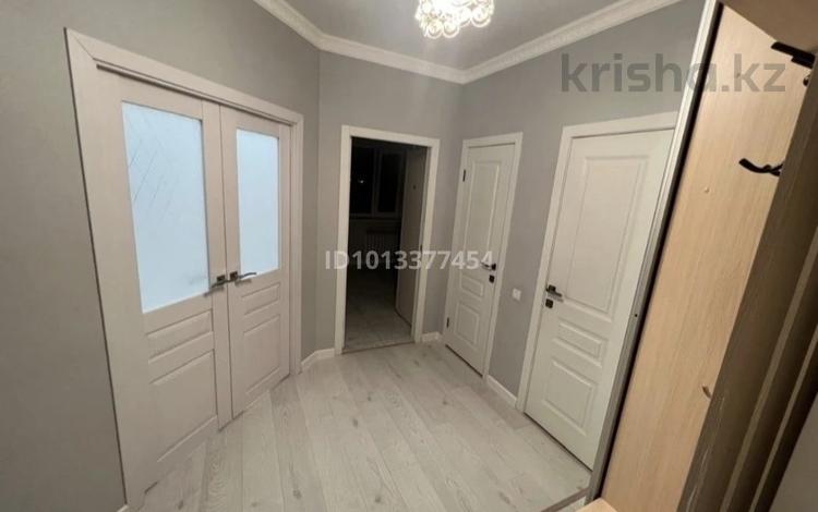 2-бөлмелі пәтер · 66.4 м² · 9/9 қабат, мкр. Алтын орда, Мангилик Ел — Супермаркет Анвар, бағасы: 25 млн ₸ в Актобе — фото 2