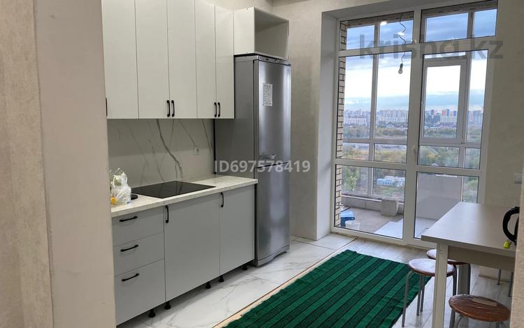 1-комнатная квартира, 37 м², 11/12 этаж помесячно, Чингиз Айтматов 60/2 за 180 000 〒 в Астане, Нура р-н — фото 2