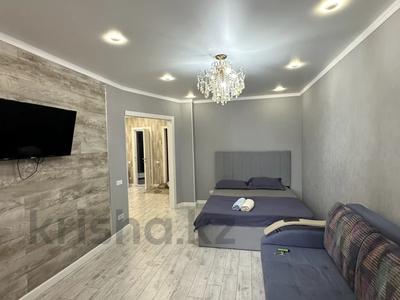 1-бөлмелі пәтер · 54 м² · 5/9 қабат, Абая 244 — Универмаг,Ледовый дворец,Тойота Центр, бағасы: 10 000 ₸ в Уральске