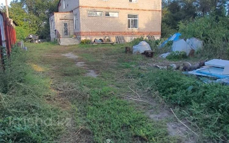 Отдельный дом · 7 комнат · 282.2 м² · 11.2 сот., Донентаева за 90 млн 〒 в Павлодаре — фото 2