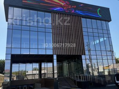 Свободное назначение, офисы, магазины и бутики, общепит, салоны красоты, сельское хозяйство, фитнес и спорт, медцентры и аптеки, образование, развлечения, конференц-залы, кабинеты и рабочие места, студии · 2400 м² за 4.8 млрд ₸ в Шымкенте, Абайский р-н