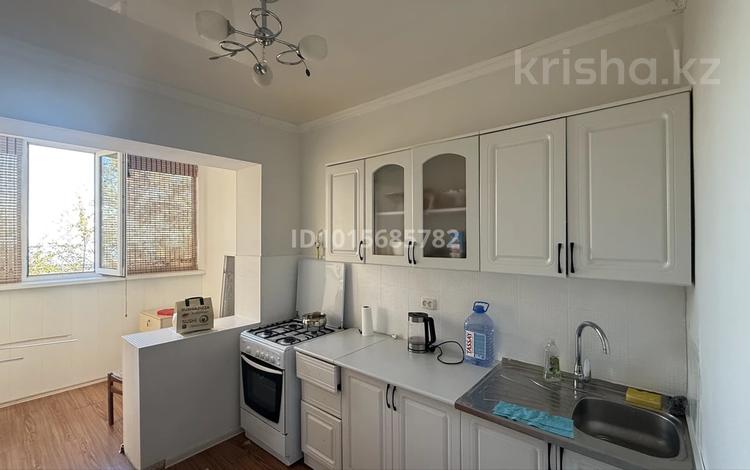 3-комнатная квартира · 70 м² · 2/5 этаж, 15-й мкр 37 за 180 000 ₸ в Актау — фото 2