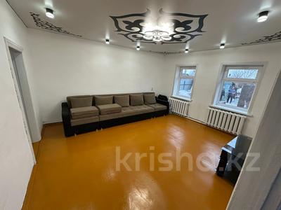 Отдельный дом · 4 комнаты · 70 м² · 15 сот., Темиржолшылар 53 за 13 млн ₸ в Усть-Каменогорске