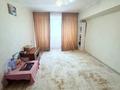 2-бөлмелі пәтер · 64 м² · 2/5 қабат, мкр Мамыр-1 — ТРЦ Спутник, бағасы: 41 млн ₸ в Алматы, Ауэзовский р-н — фото 2