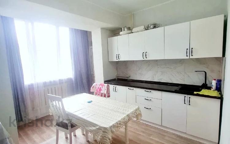2-бөлмелі пәтер · 64 м² · 2/5 қабат, мкр Мамыр-1 — ТРЦ Спутник, бағасы: 41 млн ₸ в Алматы, Ауэзовский р-н — фото 5