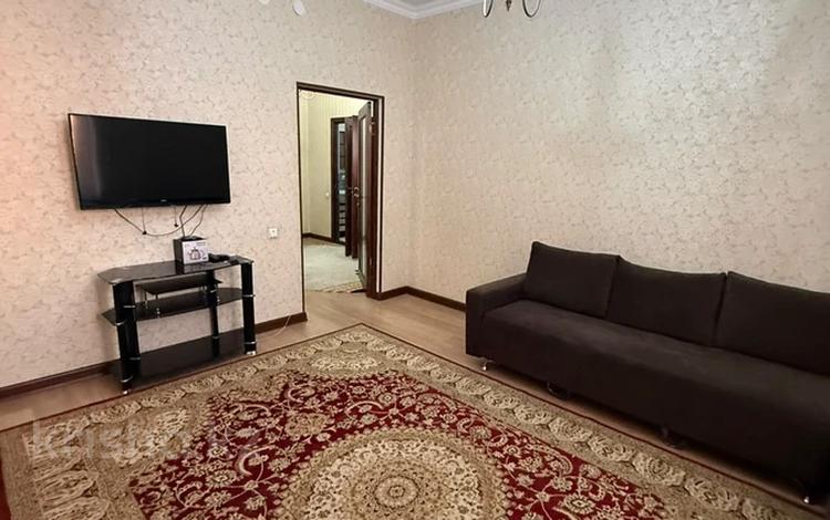 2-комнатная квартира · 74 м² · 6/17 этаж, Кунаева 91 за 200 000 ₸ в Шымкенте, Аль-Фарабийский р-н — фото 2