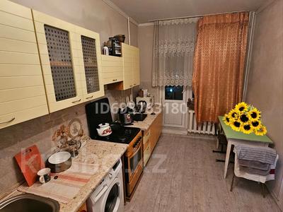 2-комнатная квартира · 56 м² · 3/5 этаж, Азербаева 103 за 23 млн ₸ в Боралдае (Бурундай), мкр Водник-3