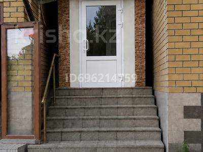 Еркін, кеңселер, дүкендер мен бутиктер · 45 м², бағасы: 300 000 ₸ в Семее