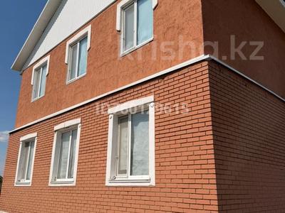 Отдельный дом · 6 комнат · 200 м² · 6 сот., мкр. Зачаганск пгт, Коктерек 2/1 за 45 млн ₸ в Уральске