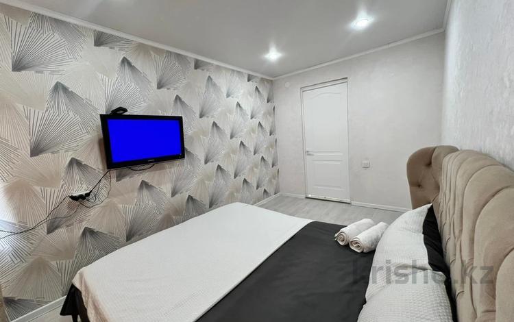 2-комнатная квартира · 54 м² · 9/9 этаж, Шакарима за 20 000 ₸ в Семее — фото 8
