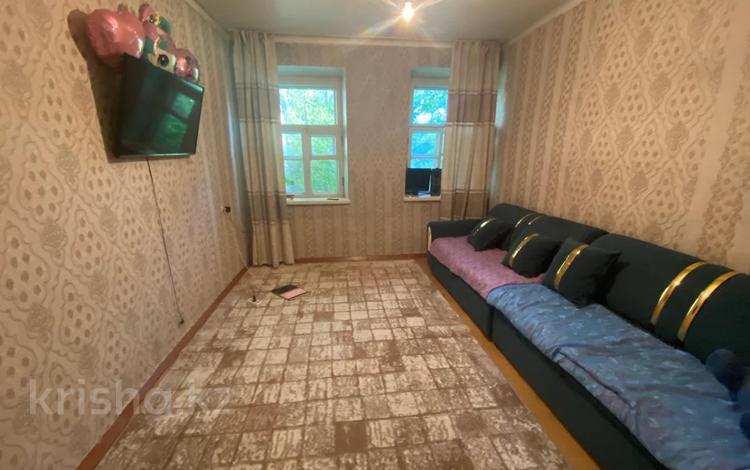 Отдельный дом · 2 комнаты · 35 м² · 8 сот., Амбулаторный 2/2 за 5.2 млн ₸ в Семее — фото 3