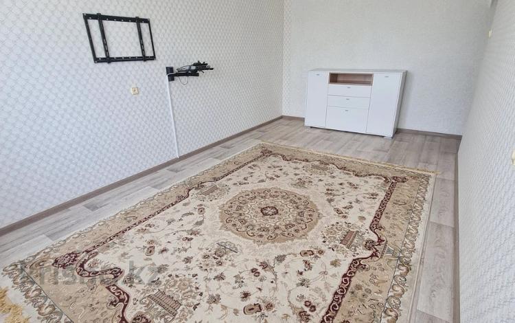 2-бөлмелі пәтер · 55.5 м² · 4/5 қабат, мкр Кунаева, бағасы: 22 млн 〒 в Уральске — фото 2