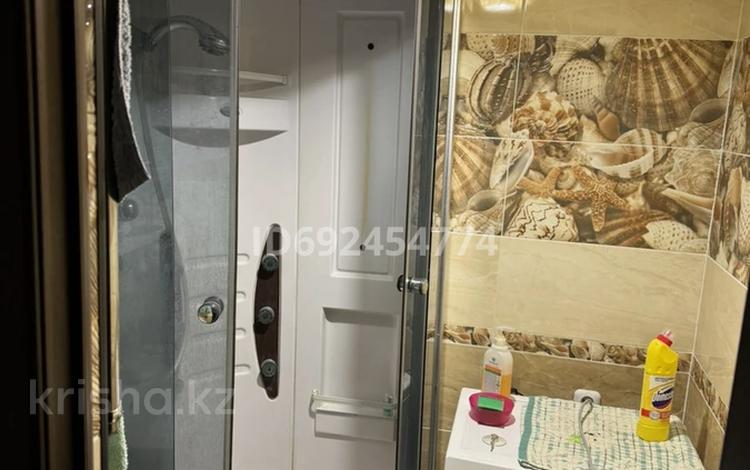 3-бөлмелі пәтер · 70.2 м² · 3/9 қабат, мкр Юго-Восток, 30й микрорайон, бағасы: 26 млн ₸ в Караганде, Казыбек би р-н — фото 3