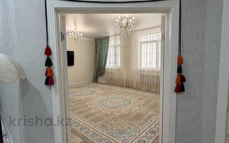 3-бөлмелі пәтер · 111.9 м² · 3/5 қабат, 20-ш/а. 29/1, бағасы: 37 млн ₸ в Актау, 20-й мкр — фото 2