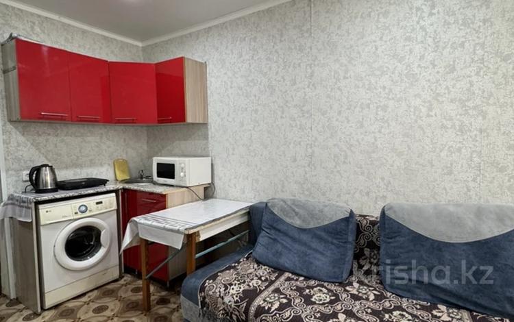 1-бөлмелі пәтер · 16 м² · 5/5 қабат, Селевина 15, бағасы: ~ 7 млн ₸ в Семее — фото 2