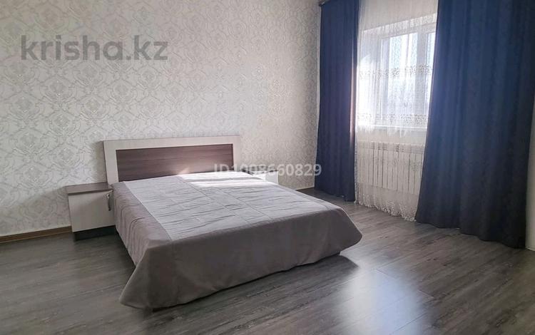 3-комнатная квартира · 80 м² · 1/5 этаж, Назарбаева — Казахстанская за 250 000 ₸ в Талдыкоргане, мкр Бирлик — фото 2