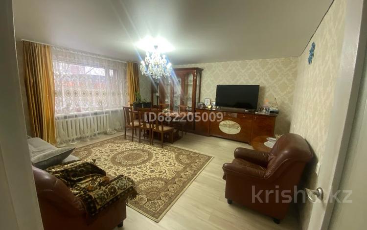 Отдельный дом • 4 комнаты • 486.3 м² • 7 сот., Беркимбаева за ~ 55 млн 〒 в Экибастузе — фото 2