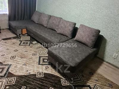 3-комнатная квартира · 54 м² · 1/5 этаж, мкр Новый Город, Нуркена абдирова 10 за 3 000 〒 в Караганде, Казыбек би р-н