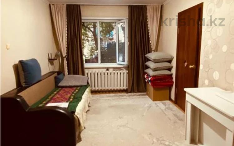 3-комнатная квартира · 45 м² · 1/5 этаж, Майкудук, 12й микрорайон за 11 млн ₸ в Караганде, Алихана Бокейханова р-н — фото 7