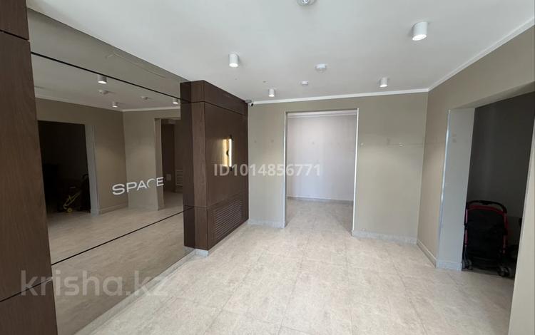2-комнатная квартира · 60 м² · 9/12 этаж, Е 103 5 за 34 млн ₸ в Астане, Нура р-н — фото 2