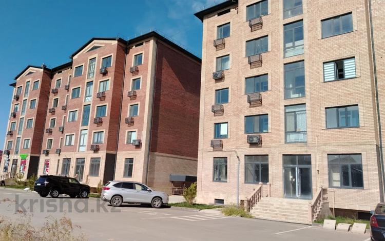 3-комнатная квартира · 70 м² · 5/5 этаж, мкр Нуртас за 250 000 〒 в Шымкенте, Каратауский р-н — фото 2