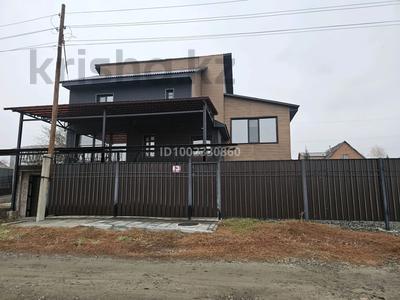 Отдельный дом · 6 комнат · 250 м² · 8 сот., Кокорина 75 за 75 млн 〒 в Усть-Каменогорске, Ахмирово