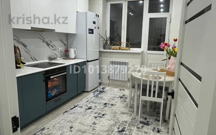1-бөлмелі пәтер · 39 м² · 4/10 қабат, Жубан Молдагалиев 10, бағасы: 24.5 млн ₸ в Астане, Нура р-н — фото 2