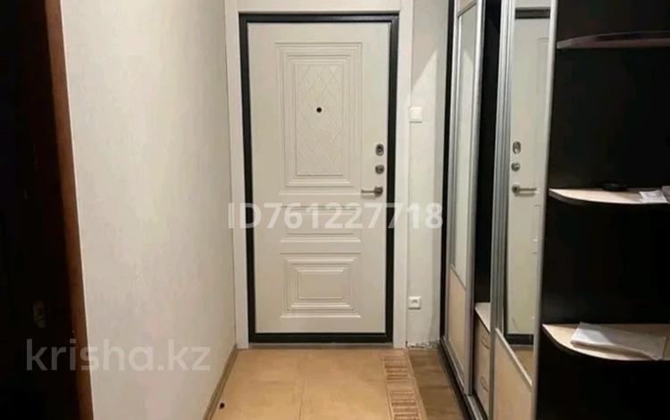 3-бөлмелі пәтер · 68 м² · 3/9 қабат, 5 мкр — Магазин Байтерек, бағасы: 200 000 ₸ в Аксае — фото 17