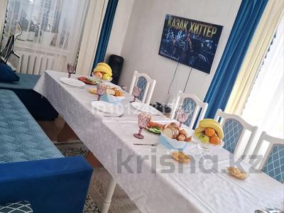 2-комнатная квартира · 61 м² · 1/3 этаж, Окжетпес — возле ул Коктал.напротив авторынок за 18 млн ₸ в Астане, Сарыарка р-н