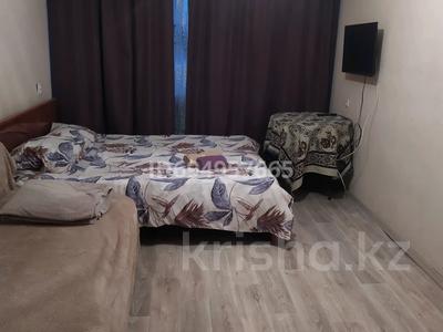 1-комнатная квартира · 40 м² · 1/5 этаж, мкр Юго-Восток, Мкр Юго-Восток, мкр Степной 1 республика 20 за 8 000 ₸ в Караганде, Казыбек би р-н