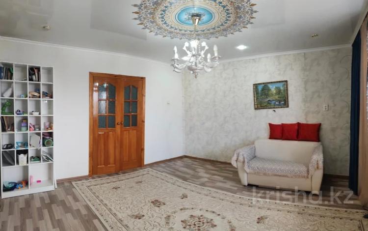 3-бөлмелі пәтер · 68.7 м² · 4/10 қабат, Китайская Стена 49 — ресторан "Алтын орда", бағасы: 32 млн ₸ в Семее — фото 6