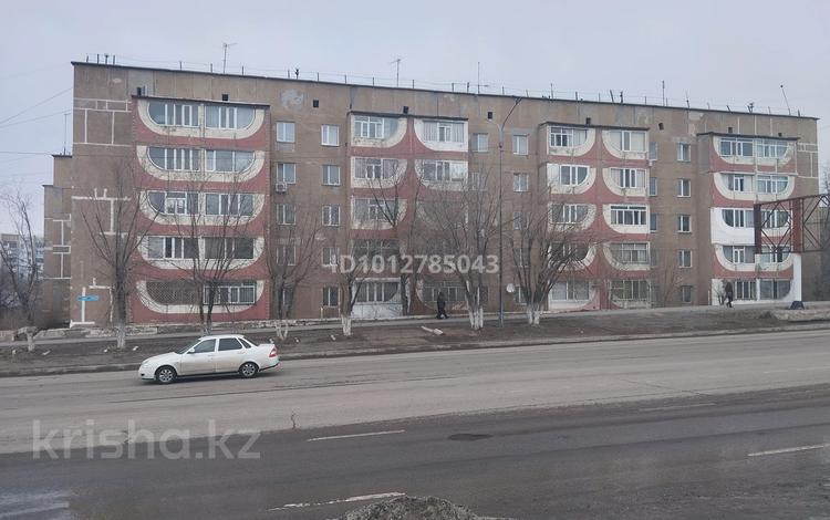 3-комнатная квартира · 68 м² · 5/5 этаж, Мира 70 — Мира и Момышулы за 13.5 млн ₸ в Темиртау — фото 2