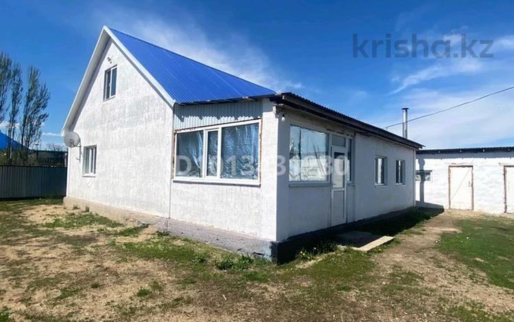 Отдельный дом · 4 комнаты · 95 м² · 10 сот., мкр Жастар 2 39 за 25 млн ₸ в Актобе, жилой массив Жанаконыс — фото 2
