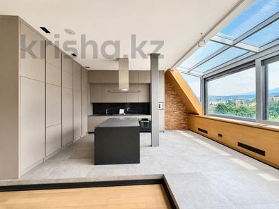 3-бөлмелі пәтер · 160 м² · 8/8 қабат, Манаева — Затаевича, бағасы: 196 млн ₸ в Алматы, Медеуский р-н