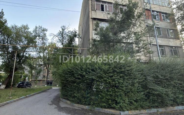 1-комнатная квартира · 43 м² · 1/5 этаж, 11-й микрорайон, УАЛИХАНОВА 190В — 11- МКР МАГНУМ -40 школа -ОРИОН за 14 млн ₸ в Шымкенте, Енбекшинский р-н — фото 8