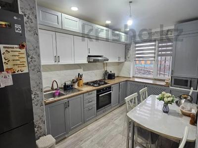 4-комнатная квартира · 90 м² · 8/9 этаж, мкр 11, Аз-Наурыз за 28.5 млн ₸ в Актобе