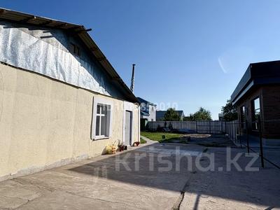 Отдельный дом · 3 комнаты · 79 м² · 5 сот., мкр Жулдыз, Самал 133/2 — Жайық Арена за 20.5 млн ₸ в Уральске