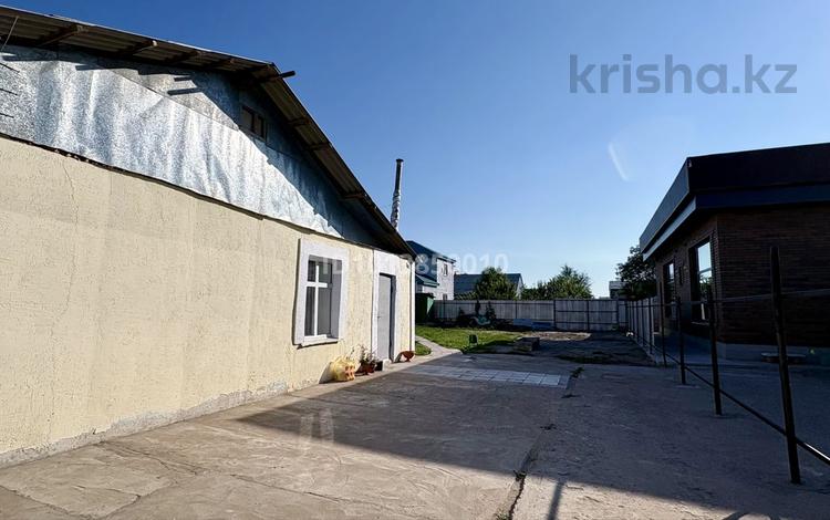 Отдельный дом · 3 комнаты · 79 м² · 5 сот., мкр Жулдыз, Самал 133/2 — Жайық Арена за 20.5 млн ₸ в Уральске — фото 2