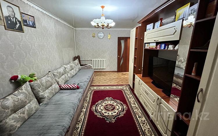 3-бөлмелі пәтер · 65 м² · 1/5 қабат, Майкудук, 18й микрорайон, бағасы: 15.5 млн ₸ в Караганде, Алихана Бокейханова р-н — фото 2