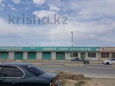 Свободное назначение, офисы, магазины и бутики, склады, азс, автосервисы и автомойки, общепит, салоны красоты, бани, гостиницы и зоны отдыха, медцентры и аптеки, образование, развлечения · 1050 м² за 270 млн 〒 в Шымкенте, Абайский р-н