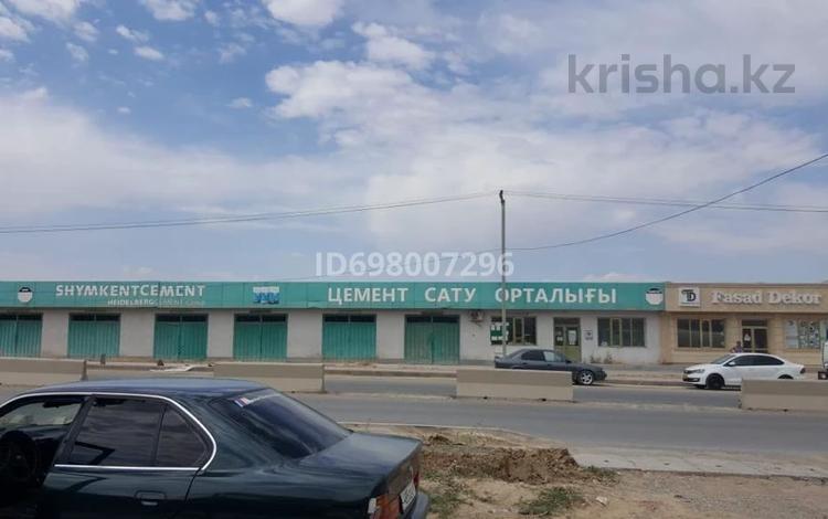 Свободное назначение, офисы, магазины и бутики, склады, азс, автосервисы и автомойки, общепит, салоны красоты, бани, гостиницы и зоны отдыха, медцентры и аптеки, образование, развлечения · 1050 м² за 270 млн 〒 в Шымкенте, Абайский р-н — фото 8