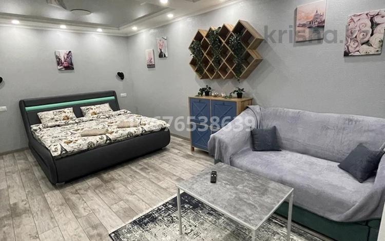 1-комнатная квартира · 35 м² · 4/5 этаж, мкр Новый Город 63 за 21 999 ₸ в Караганде, Казыбек би р-н — фото 2