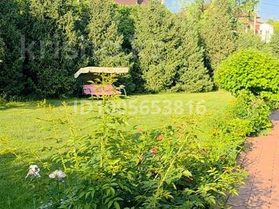 Отдельный дом · 5 комнат · 350 м², мкр Ерменсай, Торангы 2 — Жангирхана за 2.2 млн 〒 в Алматы, Бостандыкский р-н