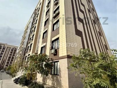 4-комнатная квартира · 124.4 м² · 8/10 этаж, Абулхаир хана 70 за 400 000 〒 в Атырау