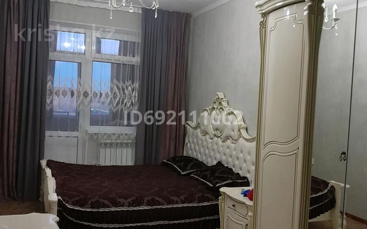 3-комнатная квартира, 90 м², 4/5 этаж, 13 мик Байтерек 21 за 32 млн 〒 в Таразе — фото 2