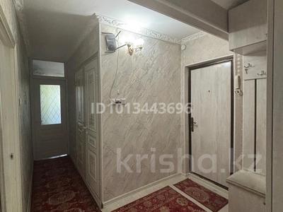 4-комнатная квартира · 70.8 м² · 4/5 этаж, 16-й микрорайон 22 — возле садика Алмаз и Айжан за 32 млн ₸ в Шымкенте, Аль-Фарабийский р-н