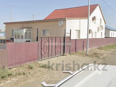 Отдельный дом · 6 комнат · 202 м² · 10 сот., мкр Кара депо, Астраханьская 1б — 9ыншы коше за 25 млн ₸ в Атырау