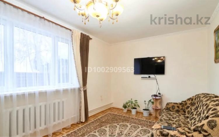 Отдельный дом · 4 комнаты · 110 м² · 10 сот., Малахова 22а за 31 млн ₸ в Астане, р-н Байконур — фото 2