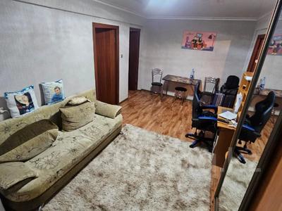 2-комнатная квартира · 50.2 м² · 3/5 этаж, Назарбаева 29/3 за 17.6 млн 〒 в Усть-Каменогорске