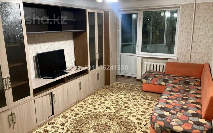 2-бөлмелі пәтер · 45 м² · 2/5 қабат, мкр Акбулак 3 — Ул.Төле би- .Центральный Мечеть, бағасы: 125 000 ₸ в Таразе — фото 10